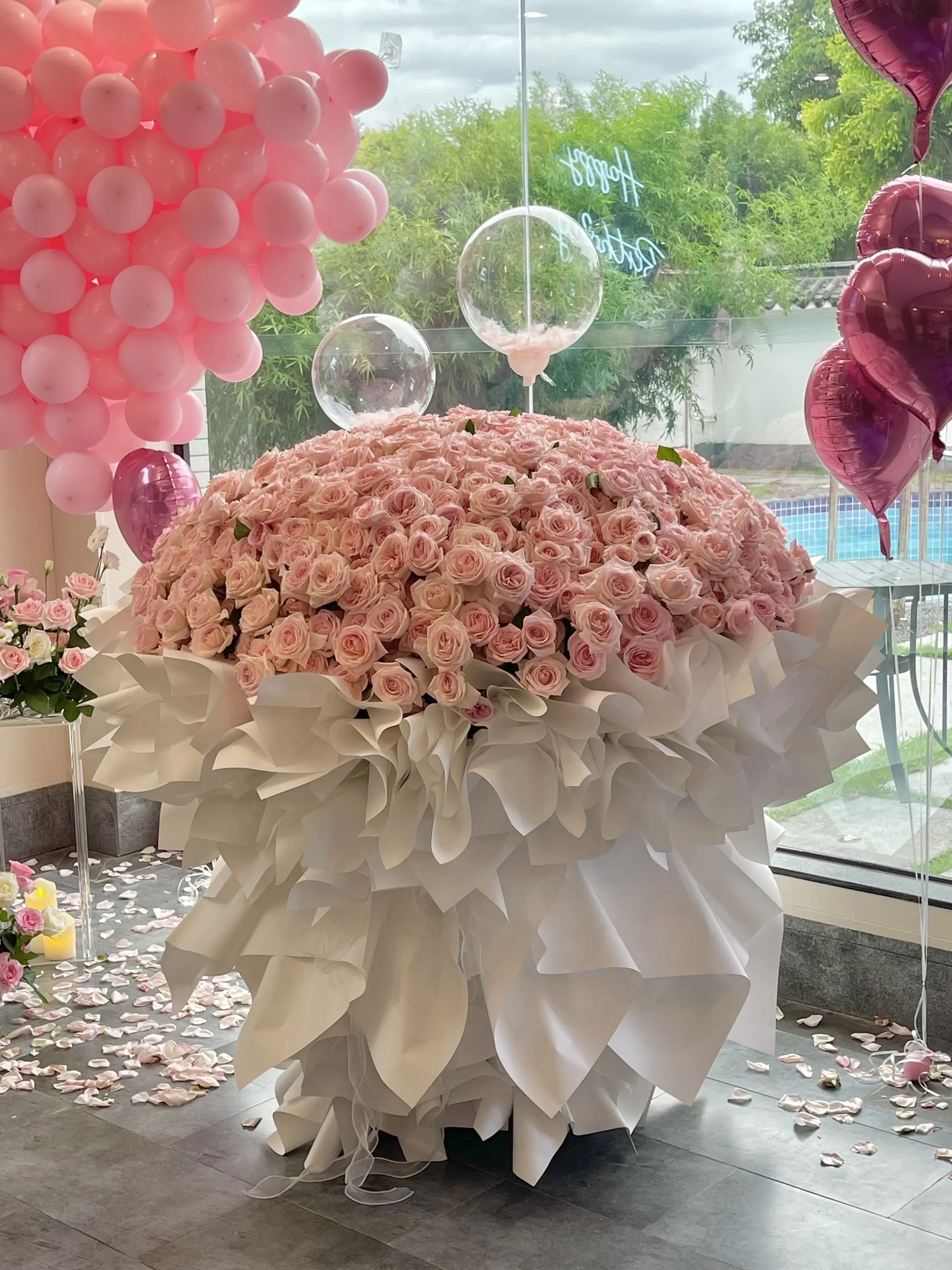 Bó Hoa Hồng Ohara Khổng Lồ – 1000 Đóa Pastel Đẳng Cấp & Quý Phái