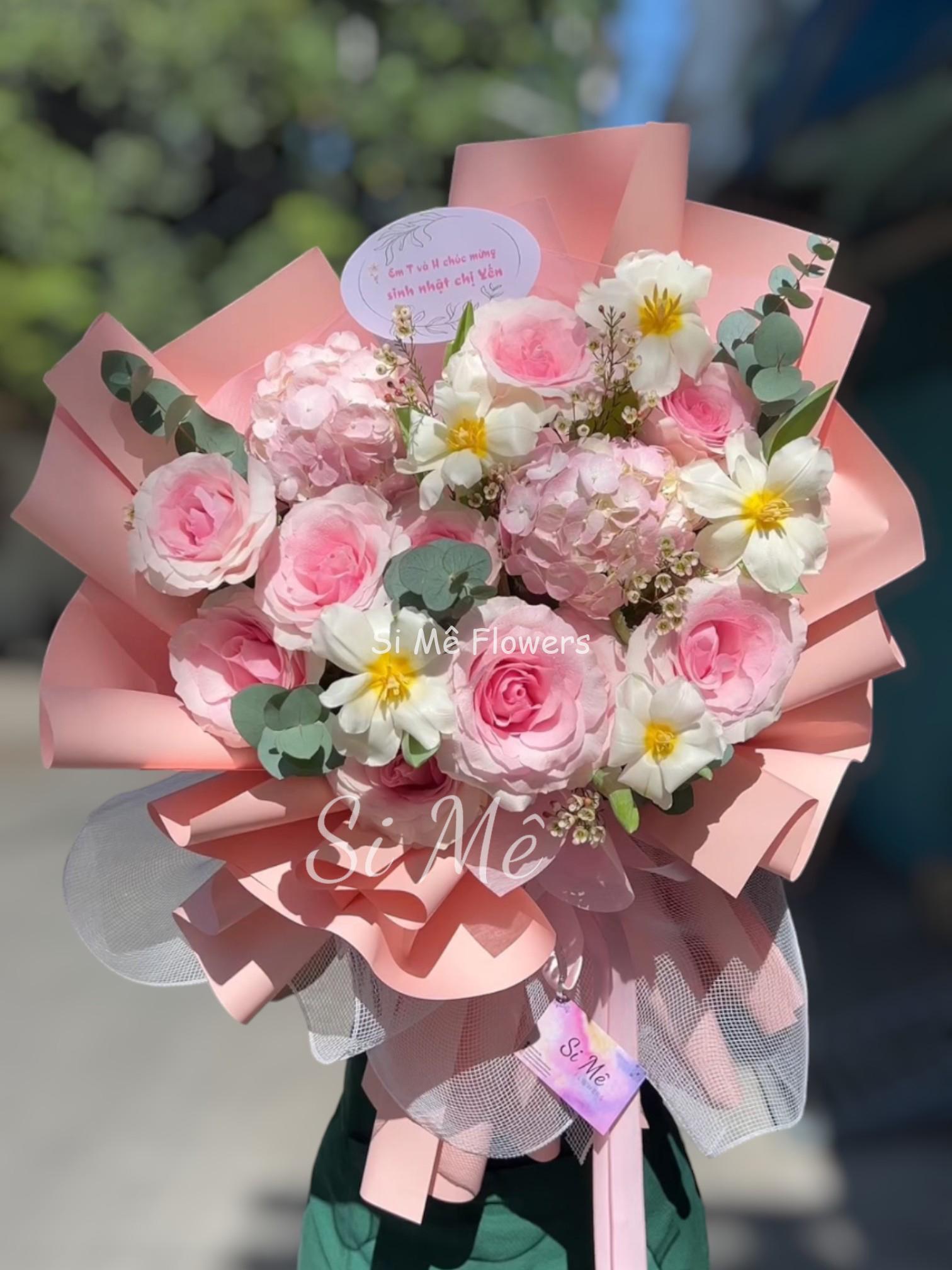 Bó hoa nhập khẩu tone hồng