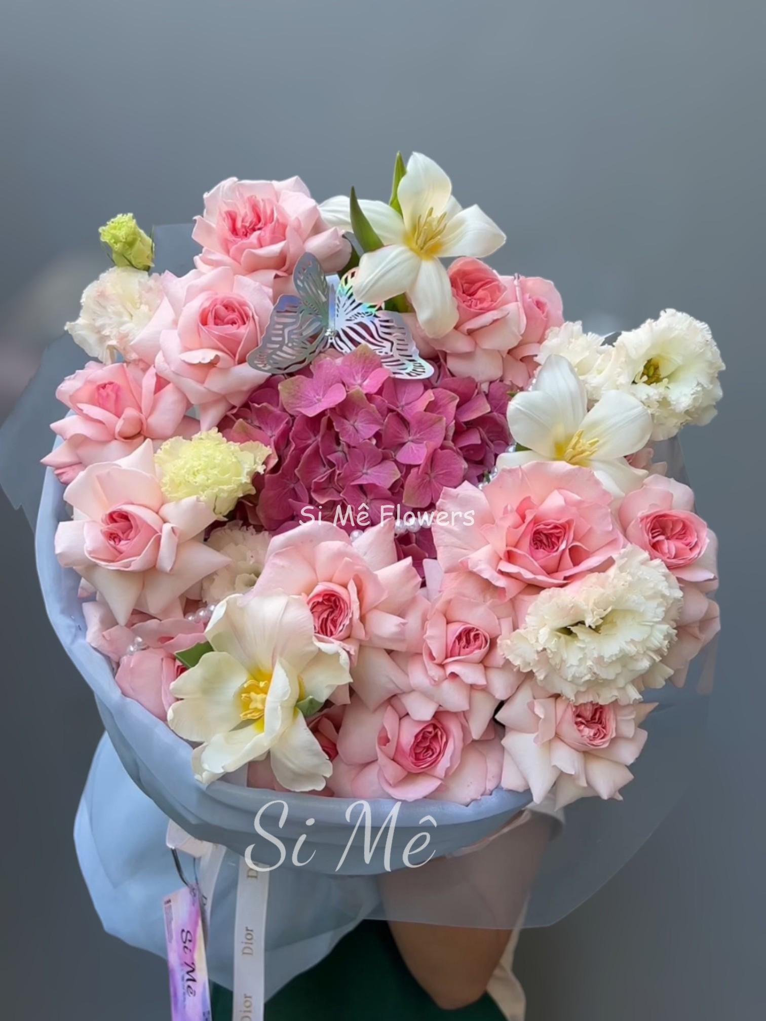 Bó Hoa Hồng Mix Cẩm Tú Cầu Form Tròn Bó Hoa Hồng Mix Cẩm Tú Cầu Form Tròn