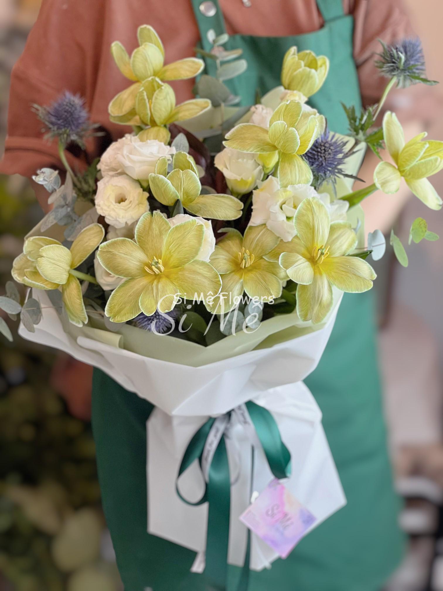 Bó Hoa Tulip Vàng Cam