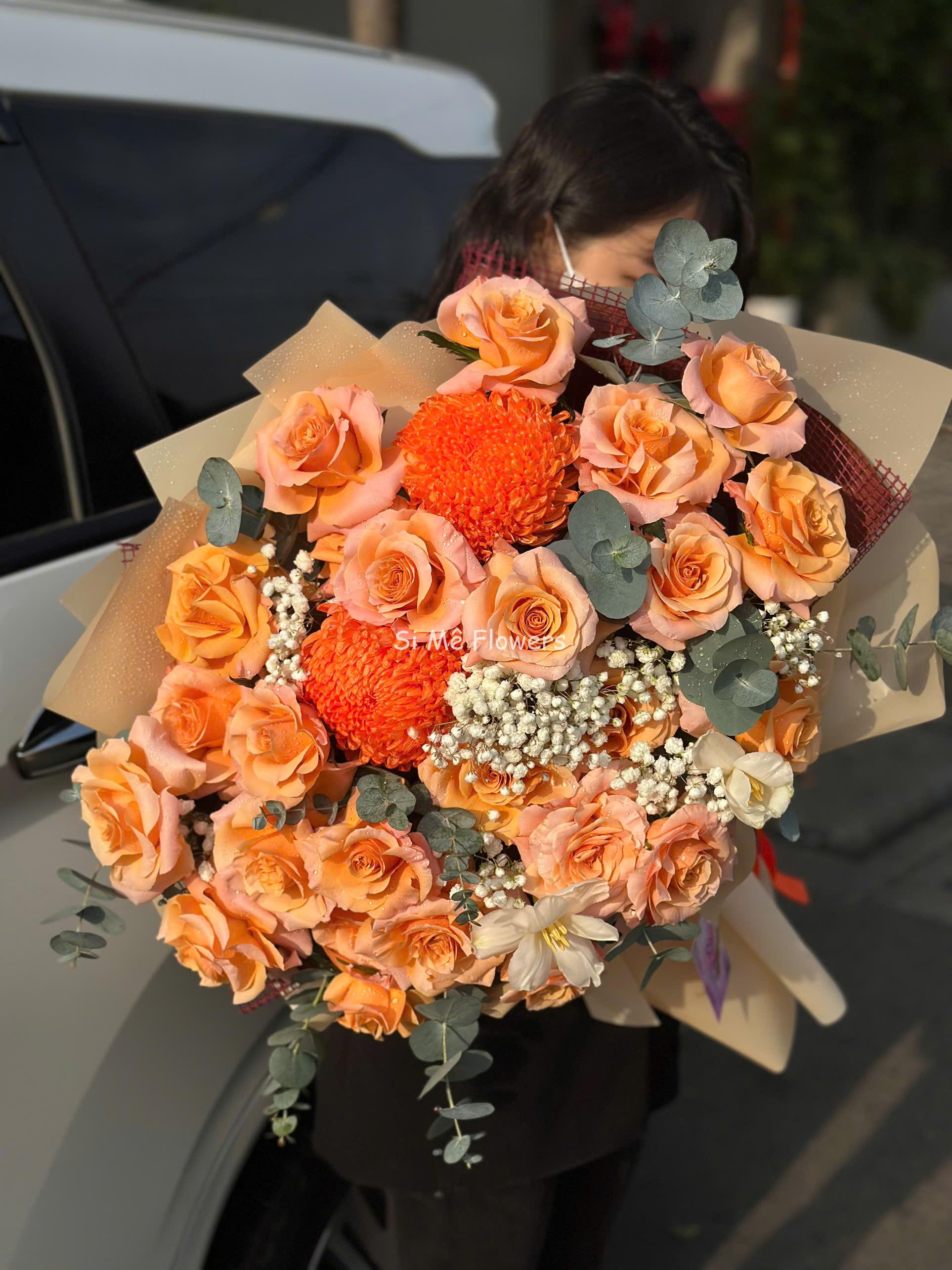 Bó Hoa Hồng Cam Mix Cúc Mẫu Đơn Bó Hoa Hồng Cam Mix Cúc Mẫu Đơn