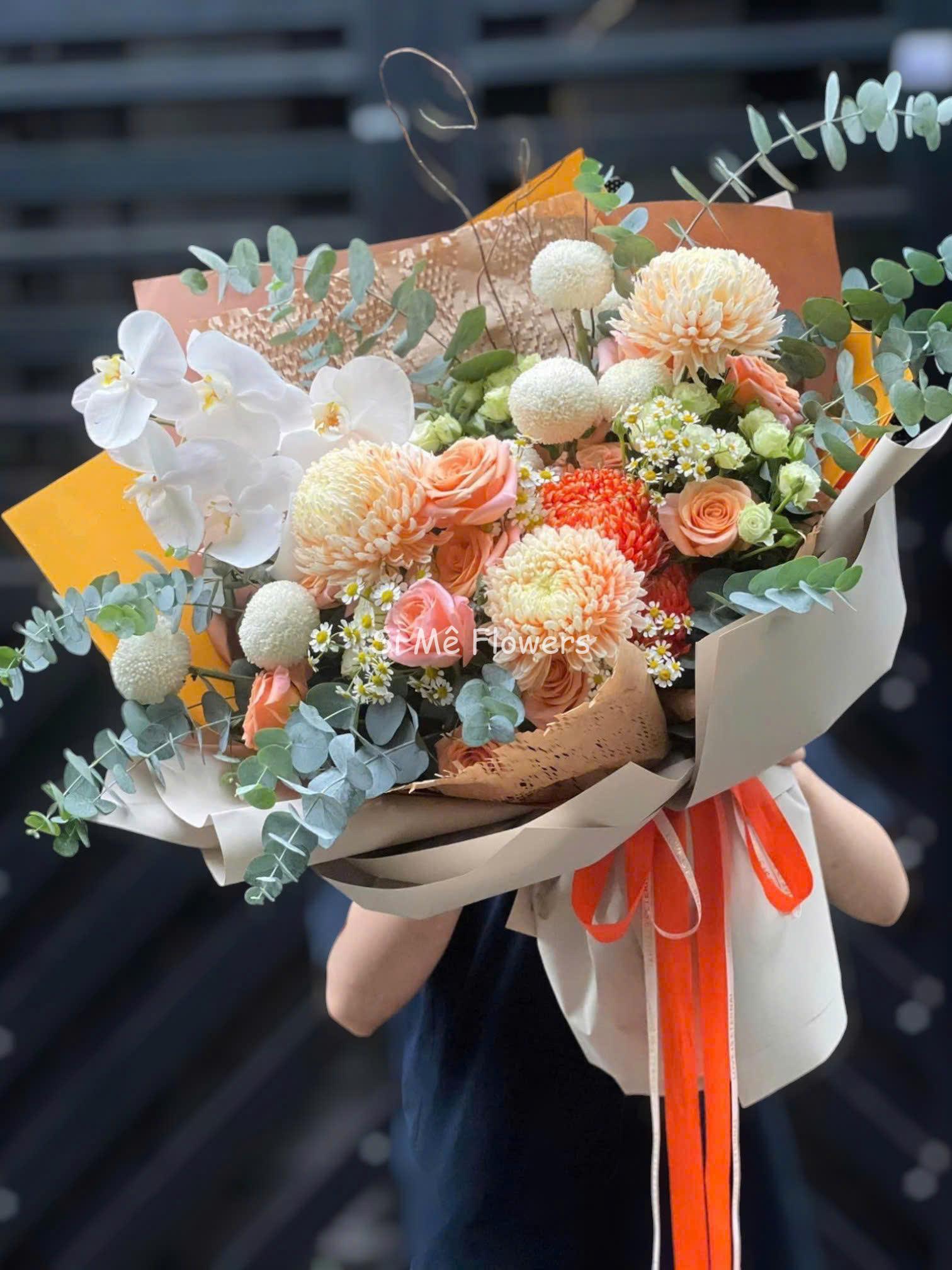 Bó Hoa Lan Hồ Điệp Cam Trắng Pigpong – Sang Trọng