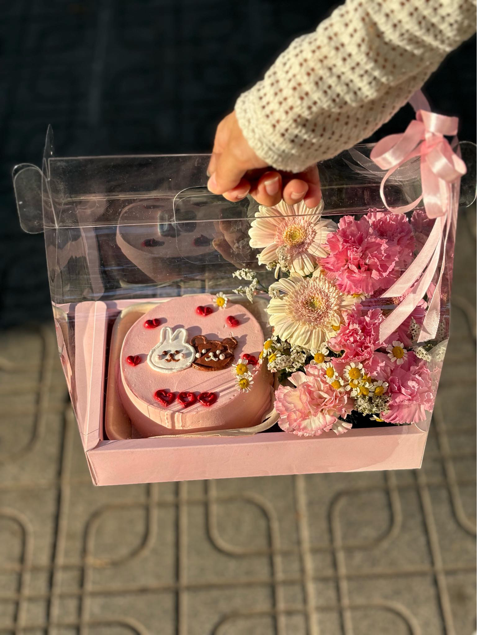 BOX BÁNH KEM TONE HỒNG GẤU YÊU NGỌT NGÀO